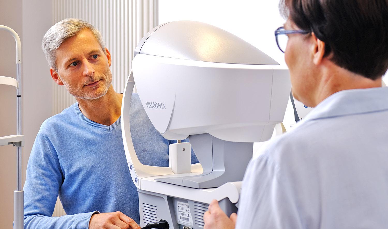 Wellenfrontmessung asl Teil der Sehanalyse bei Trothe Optik mit Visionix